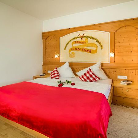 Berghotel Plagoett 산발렌티노알라무타 외부 사진